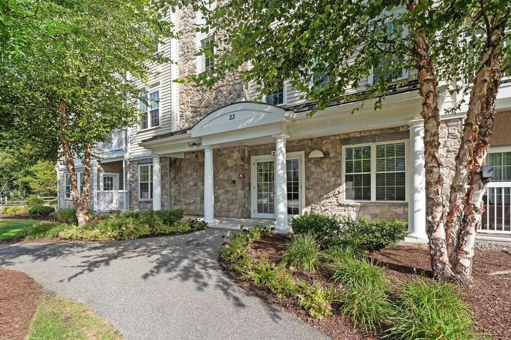 2 bed, 2 bath apartment for rent at 23 Augustus Ct Unit 1004, Reading