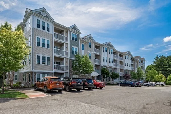 1 bed, 1 bath apartment for rent at 23 Augustus Ct Unit 4007, Reading — photo 3 of 17