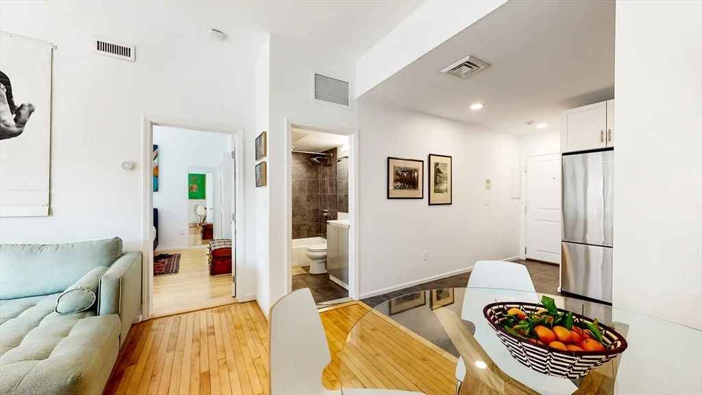 1 bed, 1 bath apartment for rent at 23 Bay State Rd Unit 5, Back Bay — photo 10 of 21
