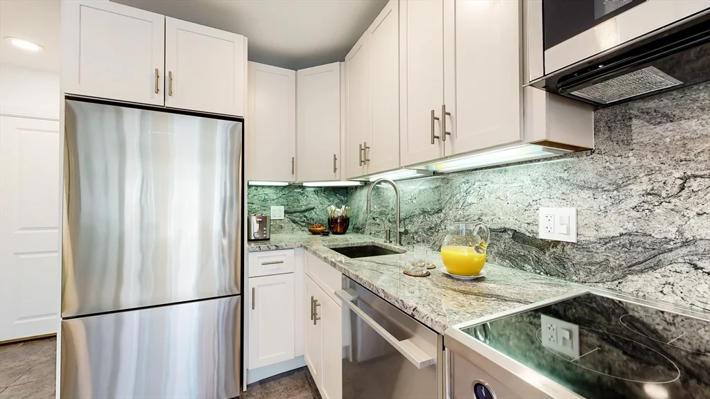 1 bed, 1 bath apartment for rent at 23 Bay State Rd Unit 5, Back Bay — photo 8 of 21