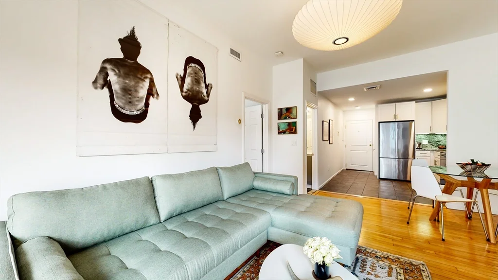 1 bed, 1 bath apartment for rent at 23 Bay State Rd Unit 5, Back Bay — photo 5 of 21