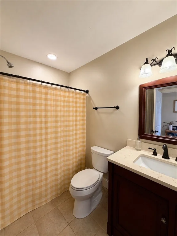 2 bed, 1 bath apartment for rent at 23 Bedford Unit 1, Quincy — photo 10 of 11
