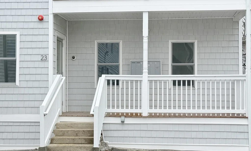 3 bed, 1 bath apartment for rent at 23 Bellevue Unit 2, Worcester — photo 2 of 19