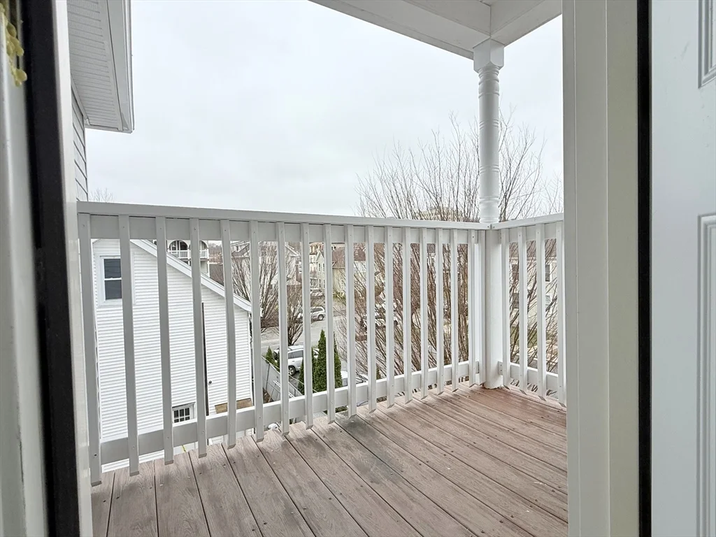 4 bed, 1 bath apartment for rent at 23 Bellevue Unit 3, Worcester — photo 16 of 26
