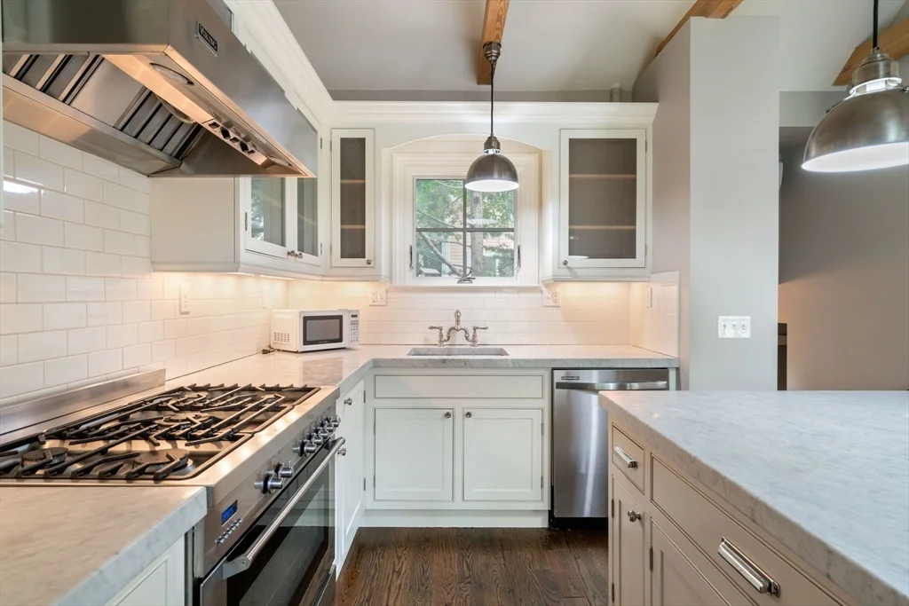 2 bed, 2 bath apartment for rent at 23 Bellis Circle, Neighborhood Nine — photo 5 of 25