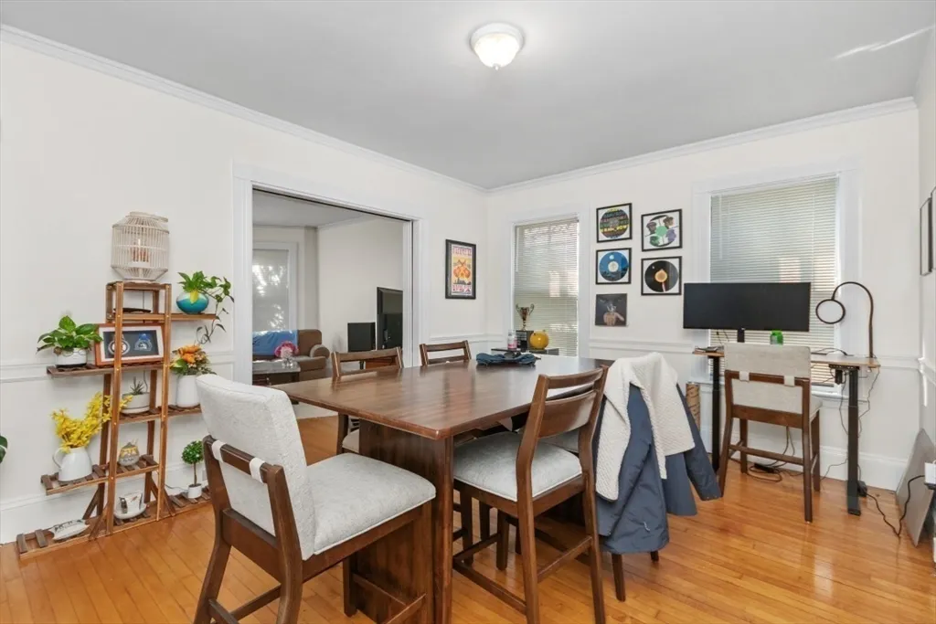 2 bed, 1 bath apartment for rent at 23 Bentley St Unit 1, Brighton — photo 5 of 11