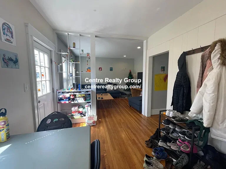 5 bed, 2 bath apartment for rent at 23 Berwick Rd, Tufts University — photo 6 of 19