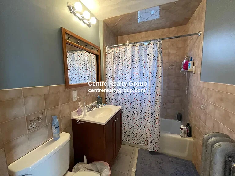 5 bed, 2 bath apartment for rent at 23 Berwick Rd, Tufts University — photo 14 of 19