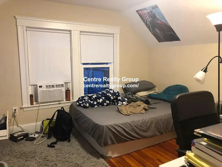 5 bed, 2 bath apartment for rent at 23 Berwick Rd, Tufts University — photo 12 of 19