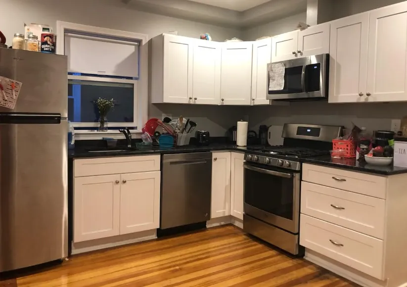 5 bed, 2 bath apartment for rent at 23 Berwick Rd Unit ., South Medford — photo 1 of 17