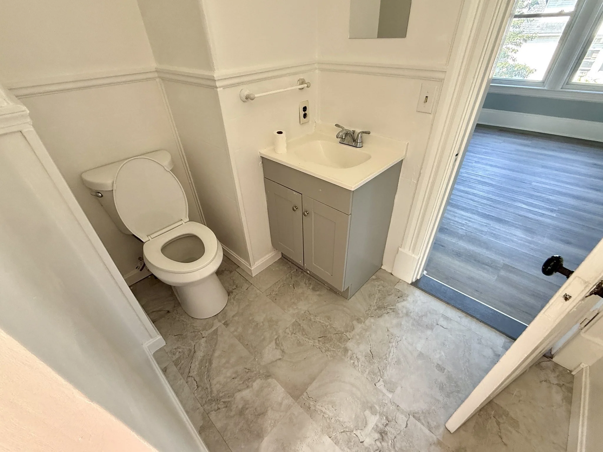 2 bed, 1 bath apartment for rent at 23 Billerica Rd Unit 2, Chelmsford — photo 4 of 24