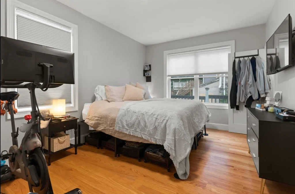 2 bed, 2 bath apartment for rent at 23 Bowdoin Ave Unit 2, Dorchester — photo 6 of 18