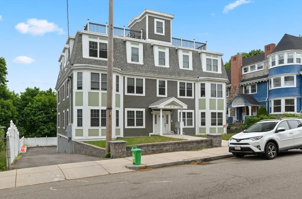 2 bed, 2 bath apartment for rent at 23 Bowdoin Ave Unit 2, Dorchester — photo 1 of 18
