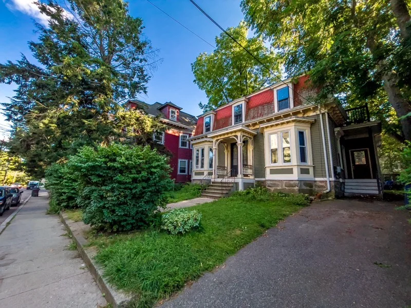 2 bed, 1 bath apartment for rent at 23 Boylston St Unit 2, Jamaica Plain