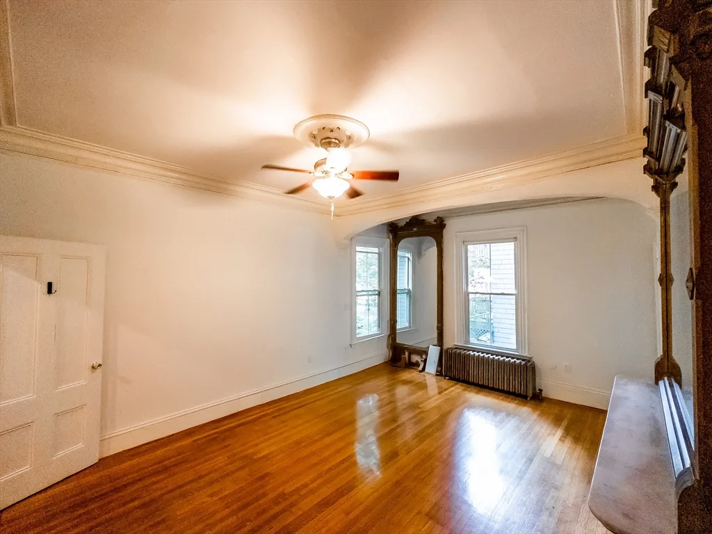 2 bed, 1 bath apartment for rent at 23 Boylston St Unit 2, Jamaica Plain — photo 3 of 10