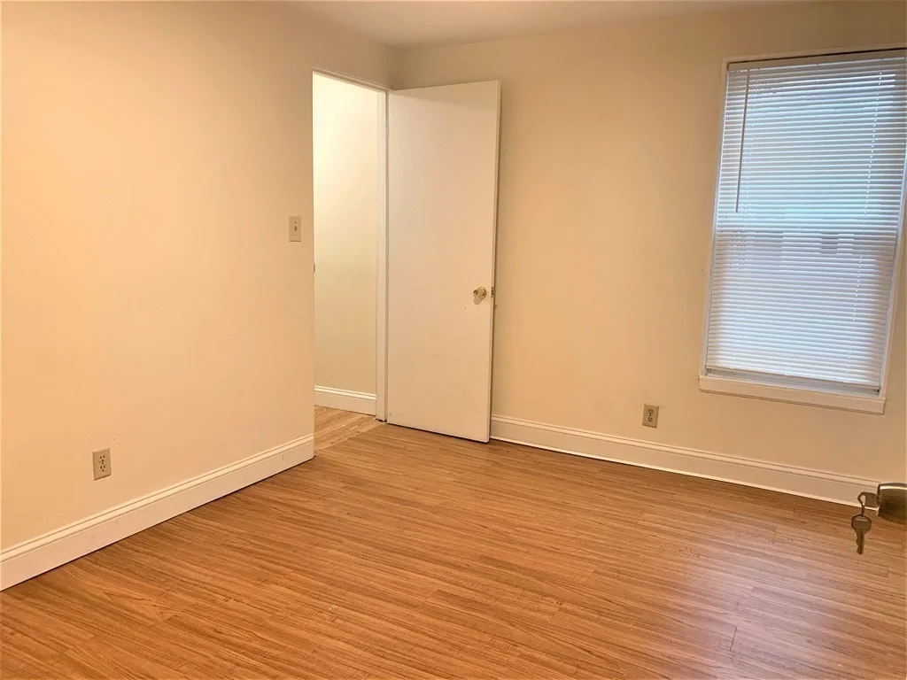 5 bed, 2 bath apartment for rent at 23 Bradbury St Unit 1, Allston — photo 7 of 13