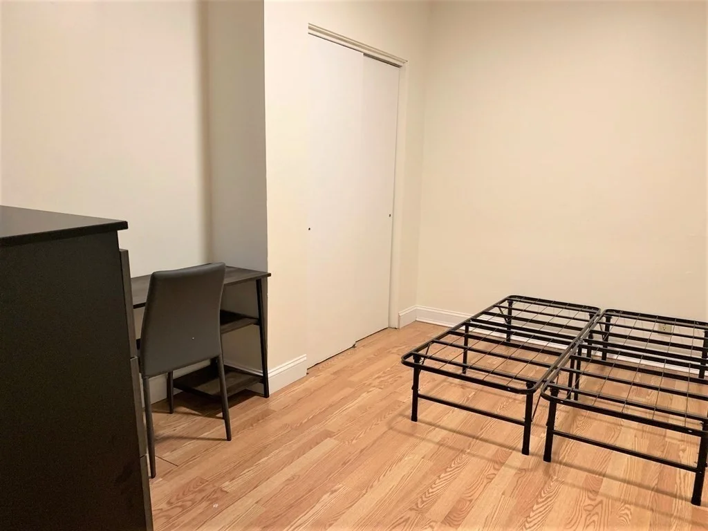 5 bed, 2 bath apartment for rent at 23 Bradbury St Unit 1, Allston — photo 4 of 13