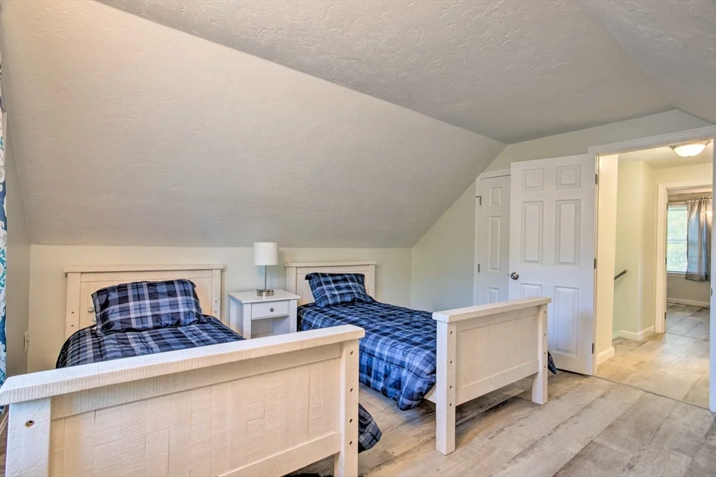 4 bed, 2 bath apartment for rent at 23 Braley Ln, Plymouth — photo 11 of 21
