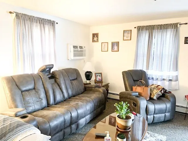 1 bed, 1 bath apartment for rent at 23 Branch St Unit 3, Quincy — photo 5 of 8