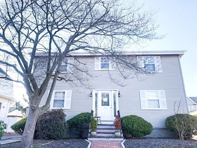 1 bed, 1 bath apartment for rent at 23 Branch St Unit 4, Quincy
