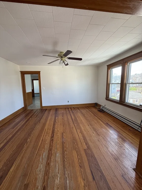 3 bed, 1 bath apartment for rent at 23 Brandon Rd Unit 3, Dudley — photo 3 of 15