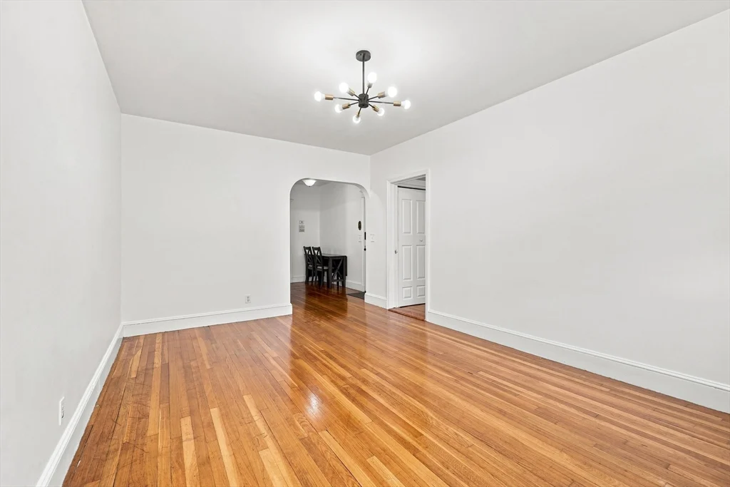 2 bed, 1 bath apartment for rent at 23 Breed St Unit 5, Lynn — photo 11 of 21