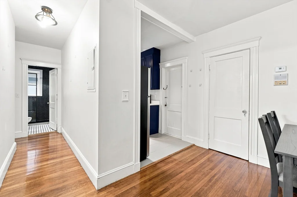 2 bed, 1 bath apartment for rent at 23 Breed St Unit 5, Lynn — photo 4 of 21