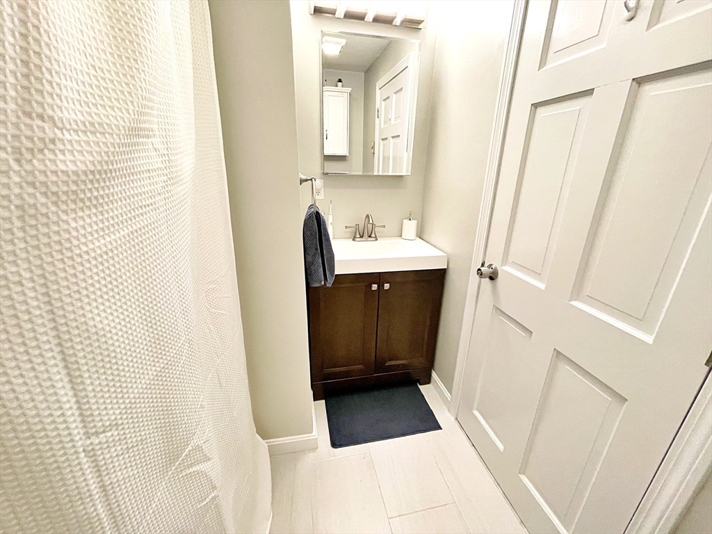 3 bed, 2 bath apartment for rent at 23 Bremen St Unit 23, East Boston — photo 15 of 24