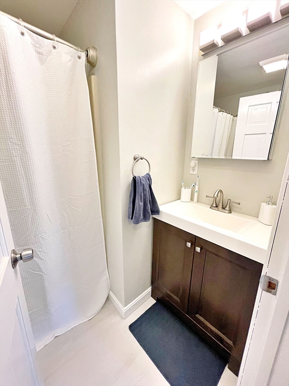 3 bed, 2 bath apartment for rent at 23 Bremen St Unit 23, East Boston — photo 14 of 24