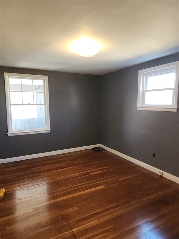 3 bed, 1 bath apartment for rent at 23 Brewster Rd, Weymouth — photo 4 of 20