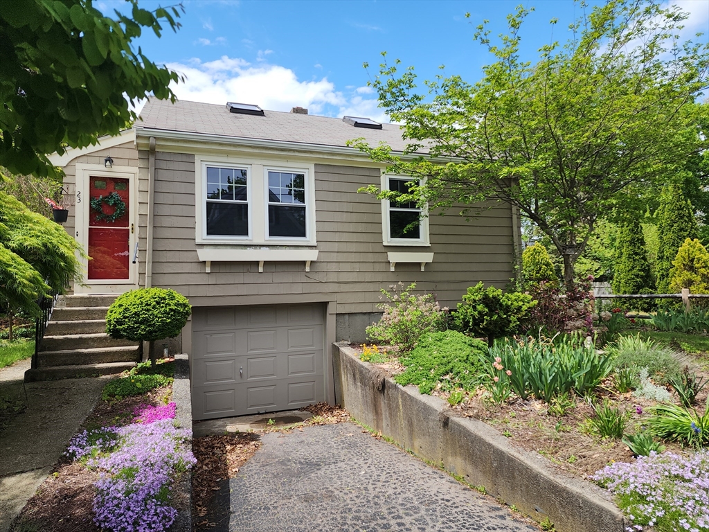 3 bed, 1 bath apartment for rent at 23 Brewster Rd, Weymouth