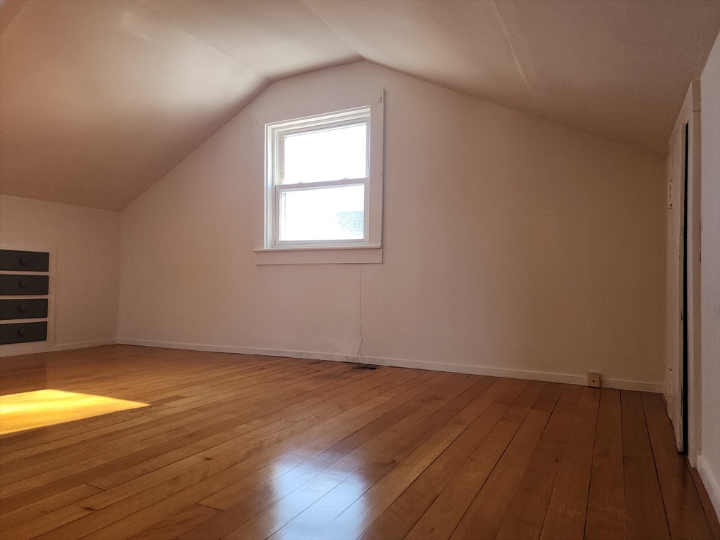 3 bed, 1 bath apartment for rent at 23 Brewster Rd, Weymouth — photo 11 of 20