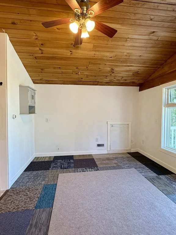Studio bed, 1 bath apartment for rent at 23 Bridge Rd Unit 1, Salisbury — photo 9 of 20