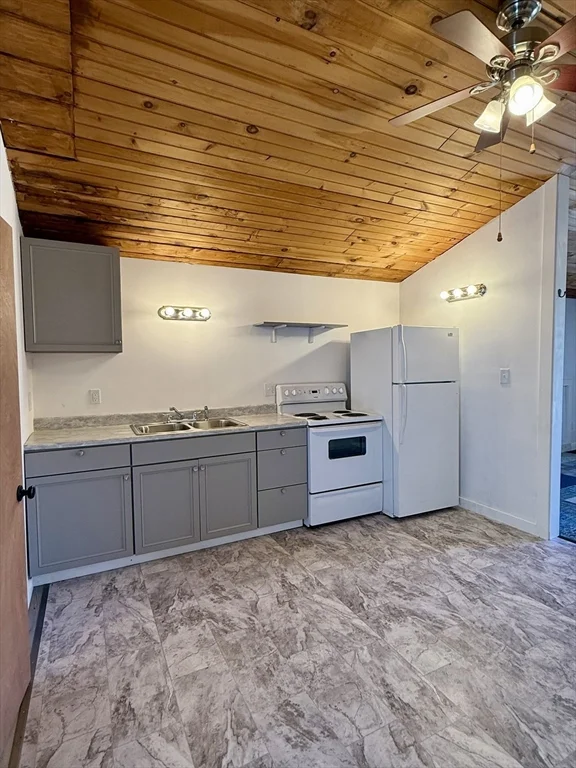 Studio bed, 1 bath apartment for rent at 23 Bridge Rd Unit 1, Salisbury — photo 5 of 20