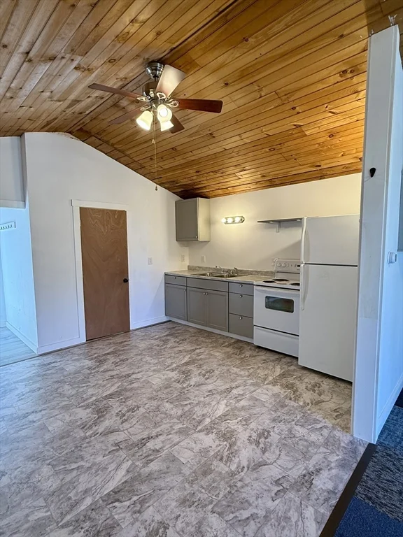 Studio bed, 1 bath apartment for rent at 23 Bridge Rd Unit 1, Salisbury