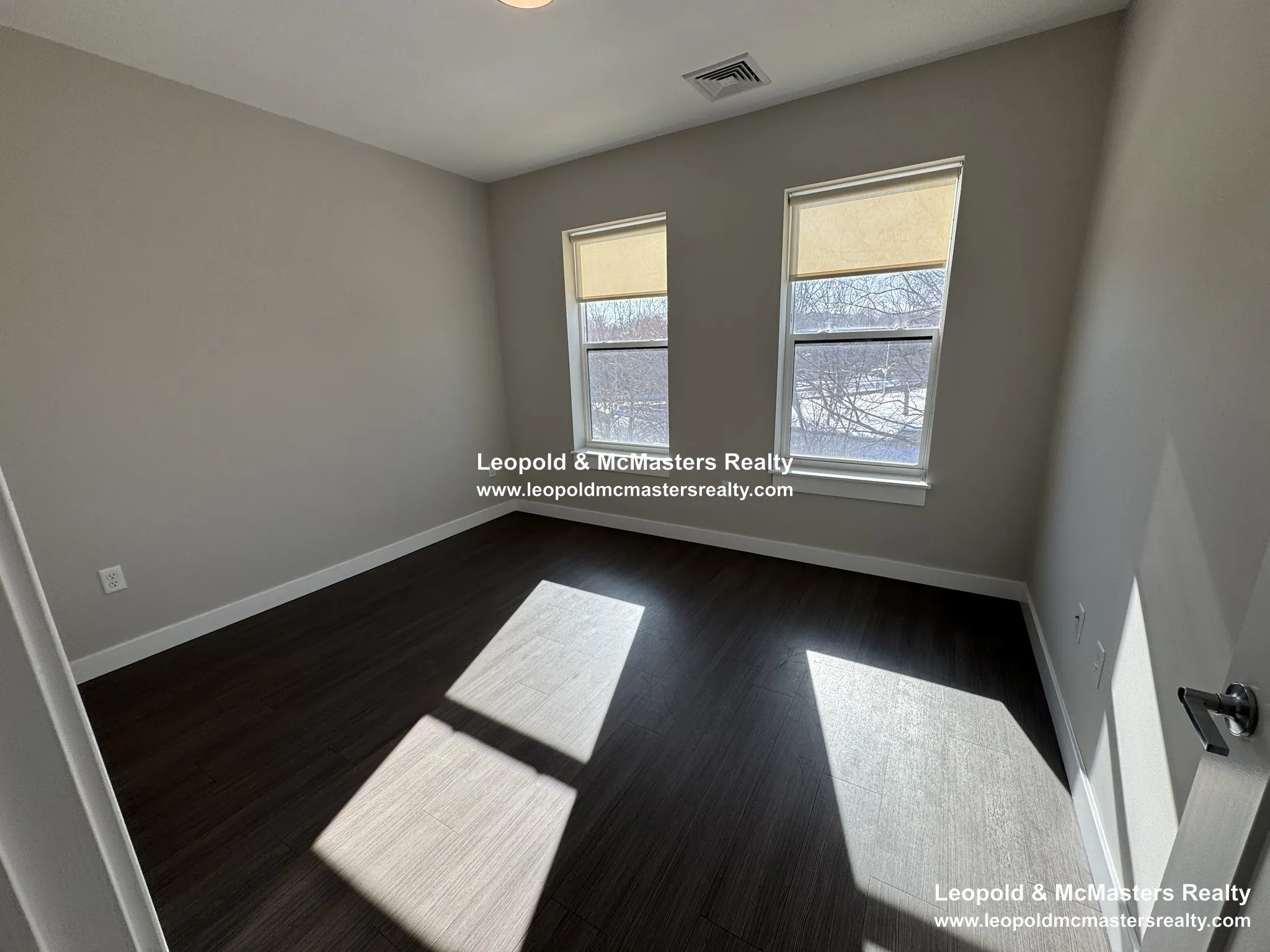 2 bed, 1 bath apartment for rent at 23 Bridge St Unit 304, Quincy — photo 2 of 27