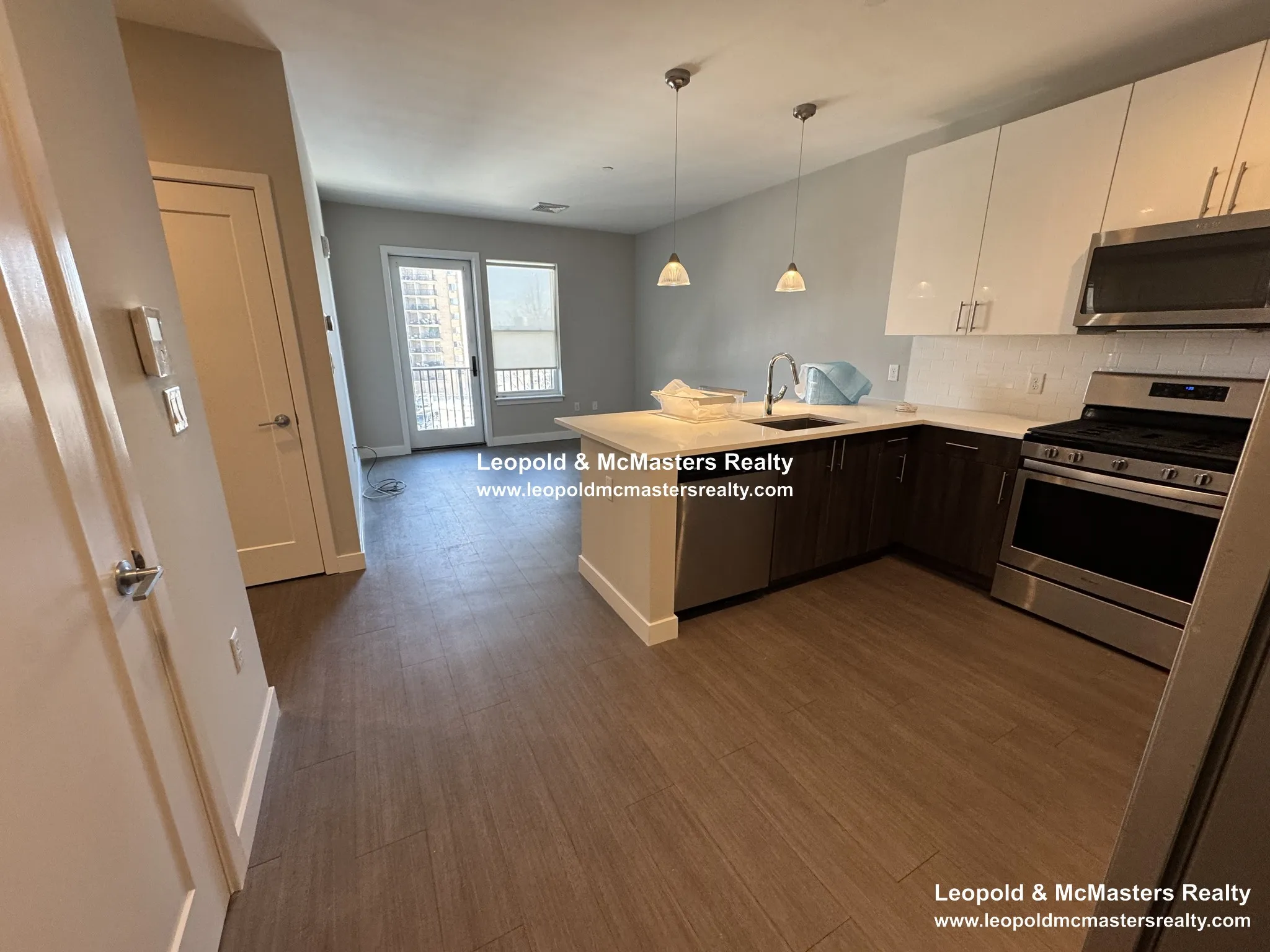 2 bed, 2 bath apartment for rent at 23 Bridge St Unit 315, Quincy — photo 2 of 32
