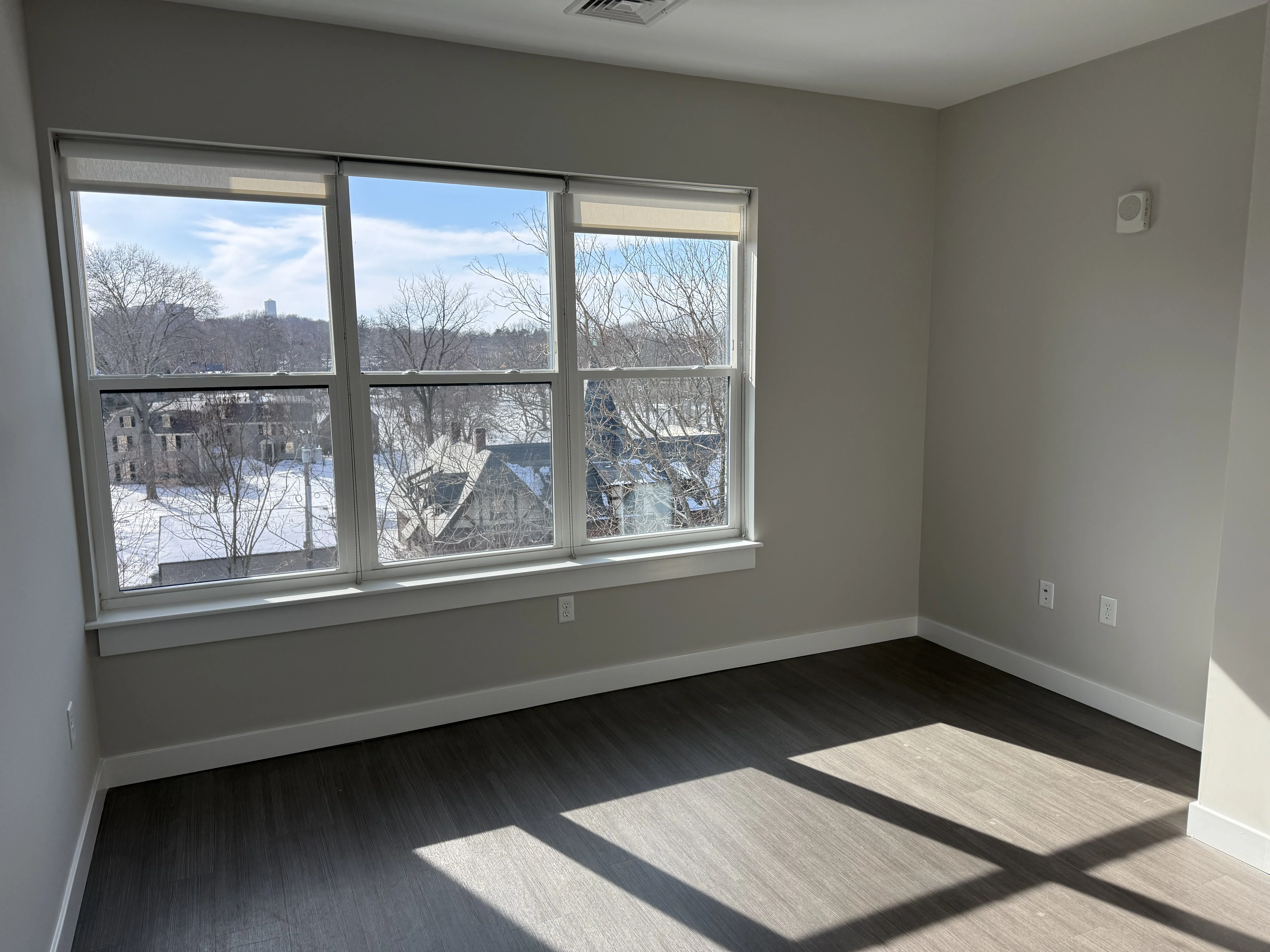 1 bed, 1 bath apartment for rent at 23 Bridge St Unit 403, Quincy — photo 3 of 7