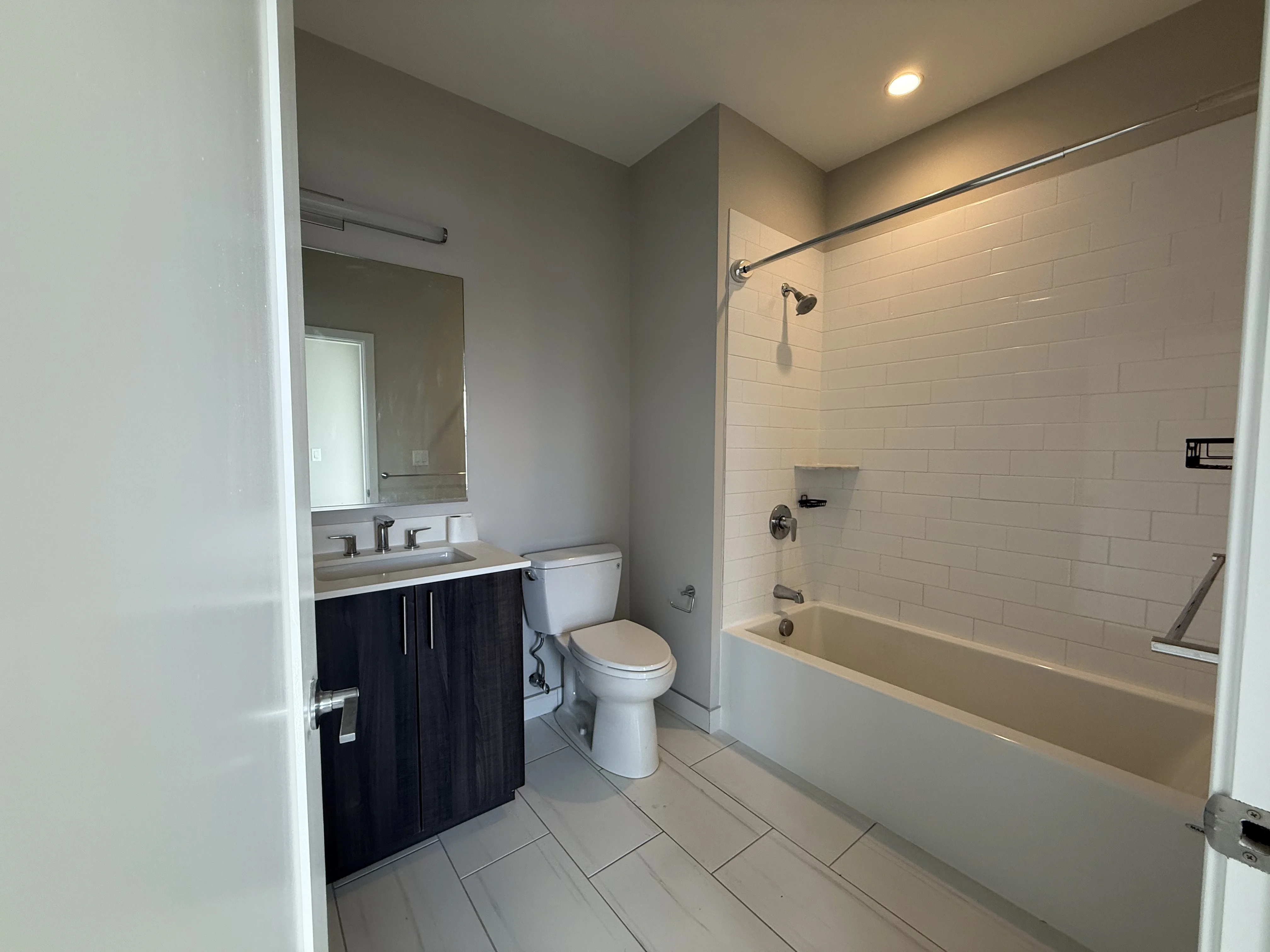 1 bed, 1 bath apartment for rent at 23 Bridge St Unit 403, Quincy — photo 4 of 7