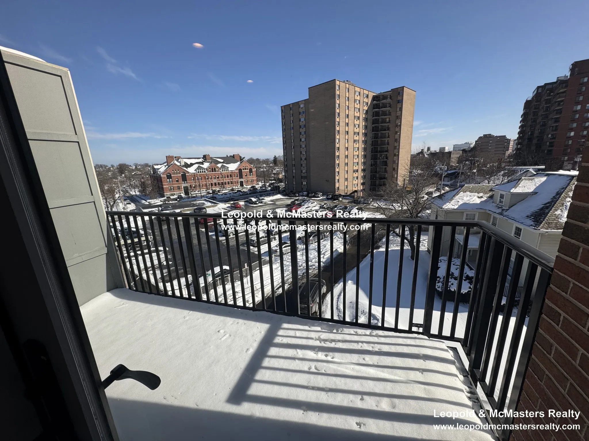2 bed, 1 bath apartment for rent at 23 Bridge St Unit 413, Quincy — photo 4 of 27