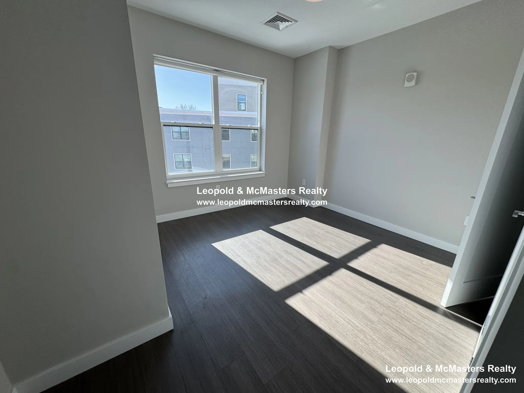 2 bed, 1 bath apartment for rent at 23 Bridge St Unit 413, Quincy — photo 2 of 27