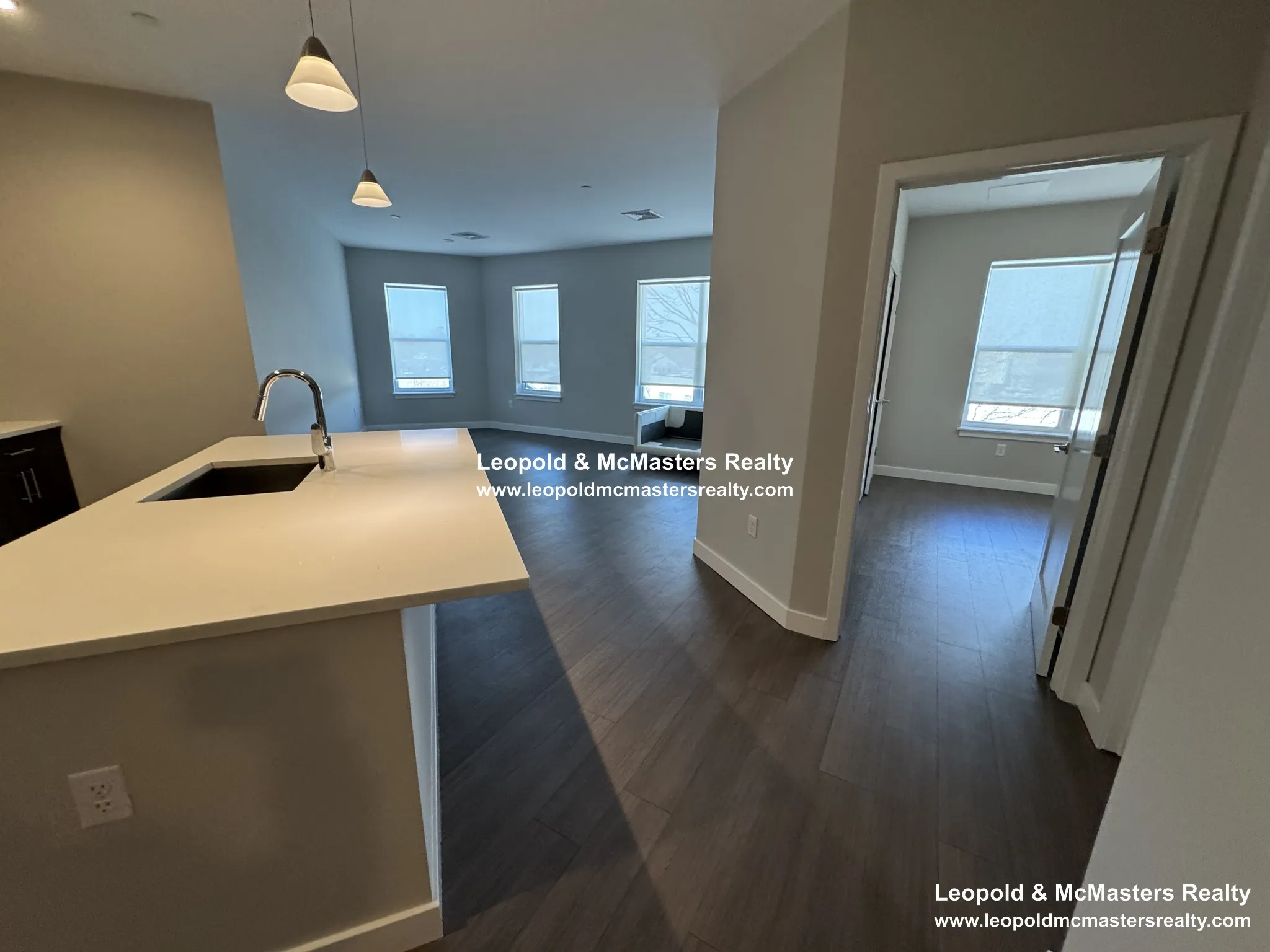 1 bed, 1 bath apartment for rent at 23 Bridge St Unit 512, Quincy — photo 2 of 28