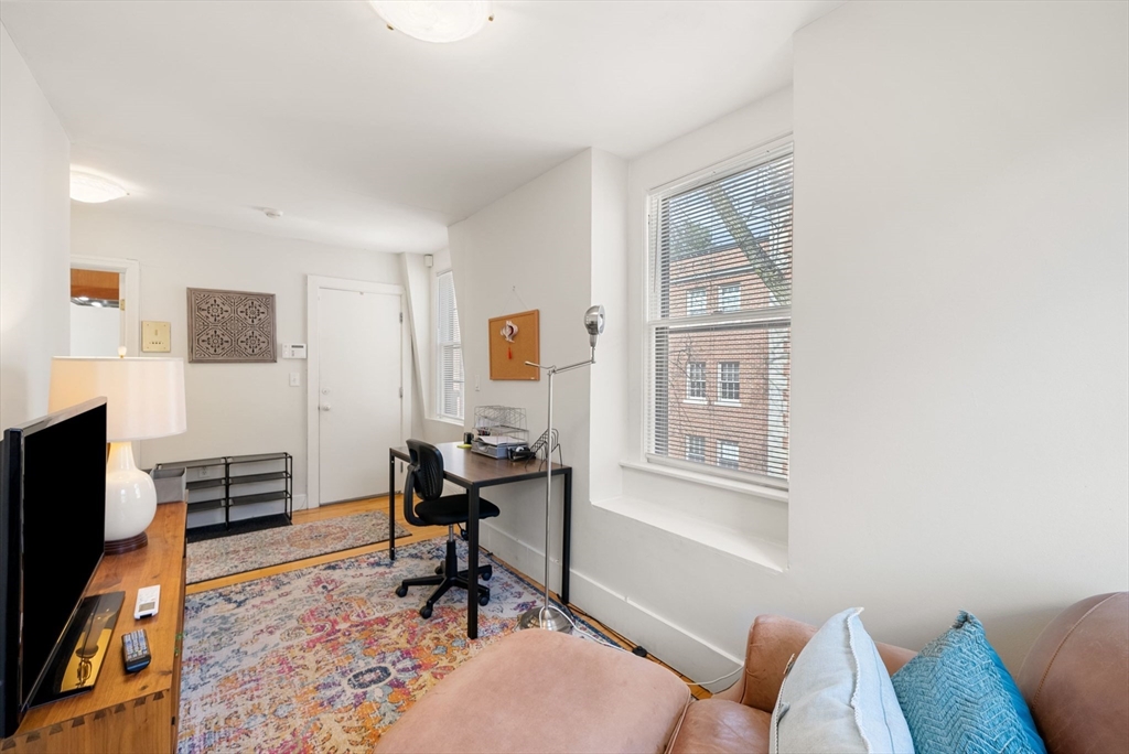 1 bed, 1 bath apartment for rent at 23 Chauncy St Unit 5, Cambridge — photo 9 of 20