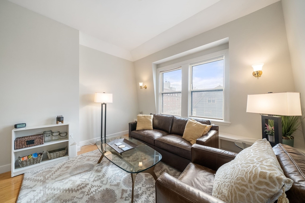 1 bed, 1 bath apartment for rent at 23 Chauncy St Unit 5, Cambridge — photo 14 of 20