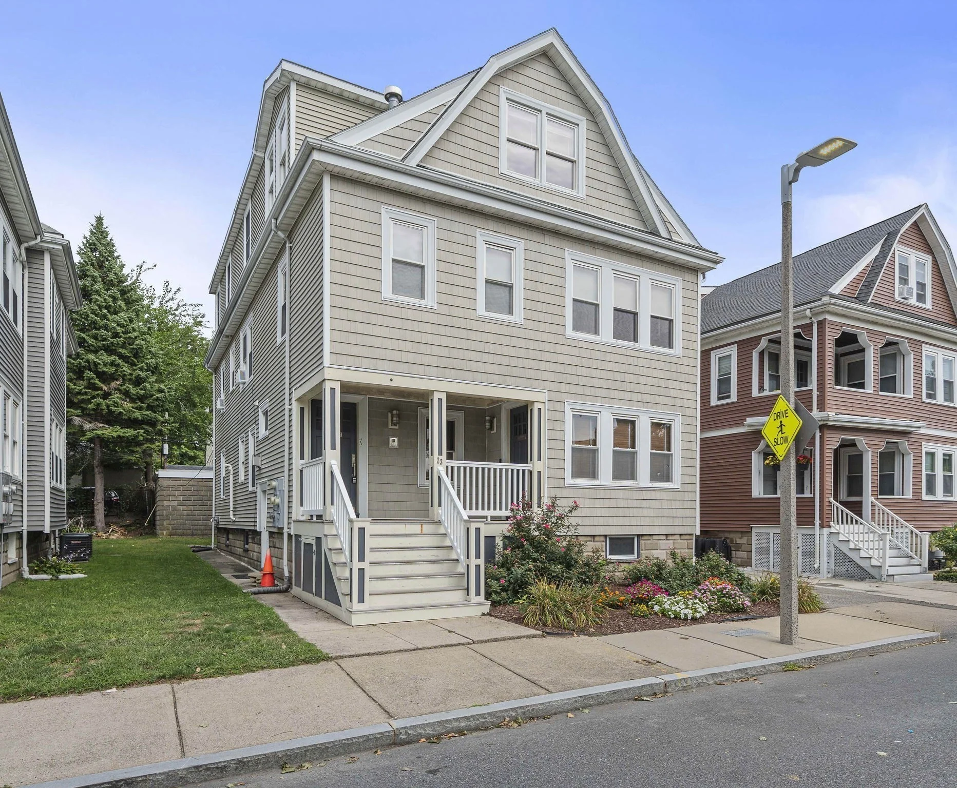2 bed, 2 bath apartment for rent at 23 Cheverus Rd Unit 3, Dorchester — photo 25 of 27