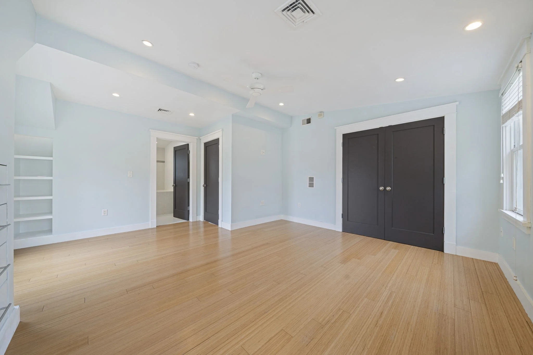 2 bed, 2 bath apartment for rent at 23 Cheverus Rd Unit 3, Dorchester — photo 18 of 27