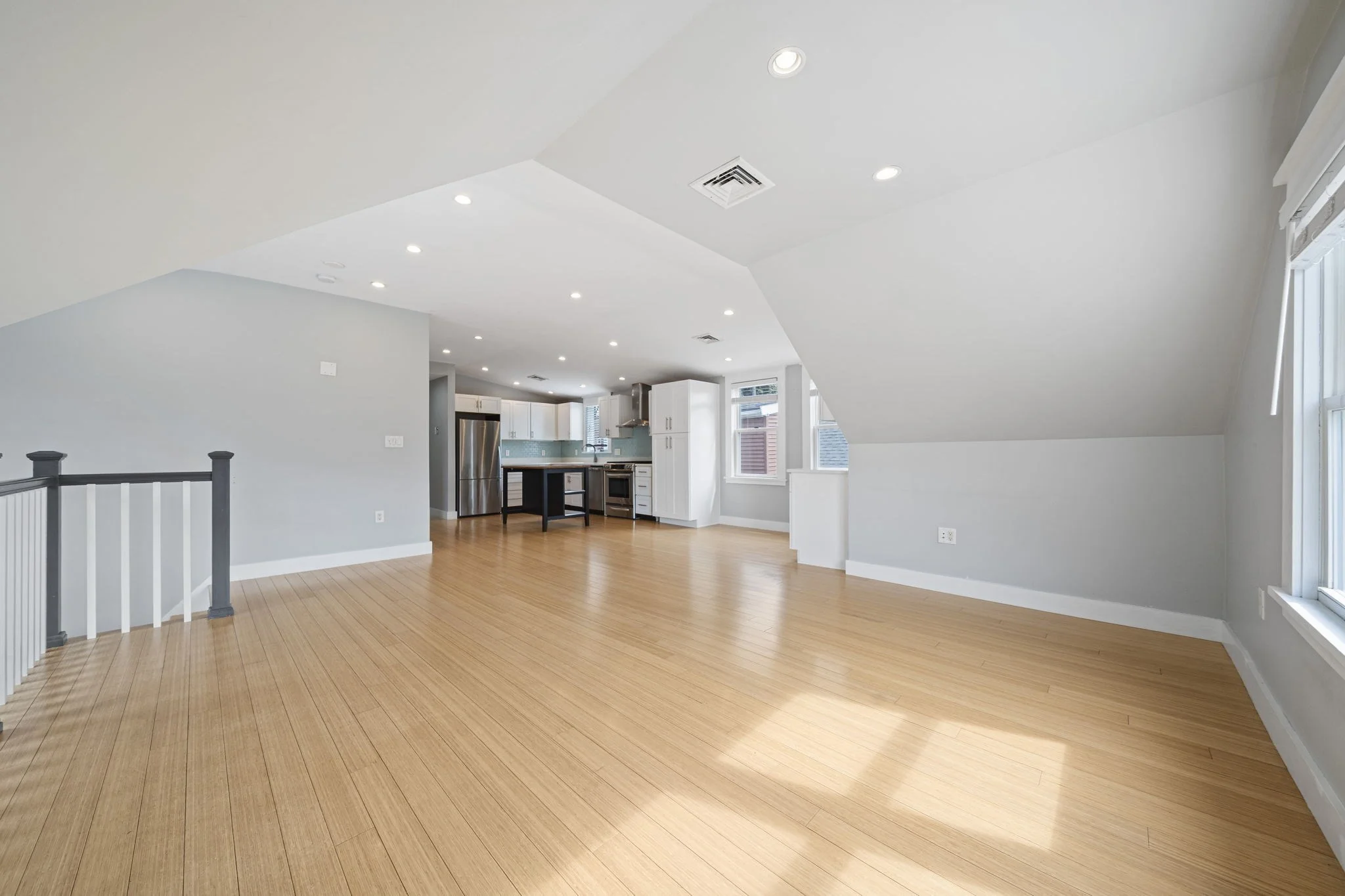 2 bed, 2 bath apartment for rent at 23 Cheverus Rd Unit 3, Dorchester — photo 10 of 27