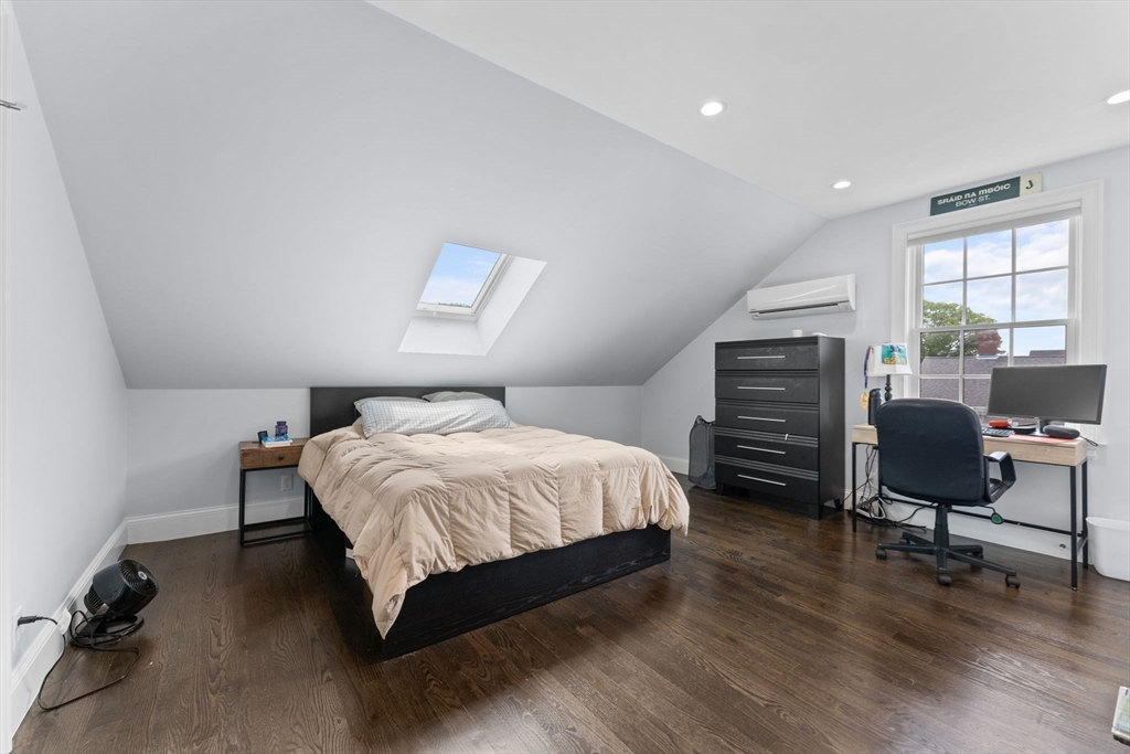 3 bed, 2 bath apartment for rent at 23 Chickatawbut St Unit 1, Dorchester — photo 11 of 20