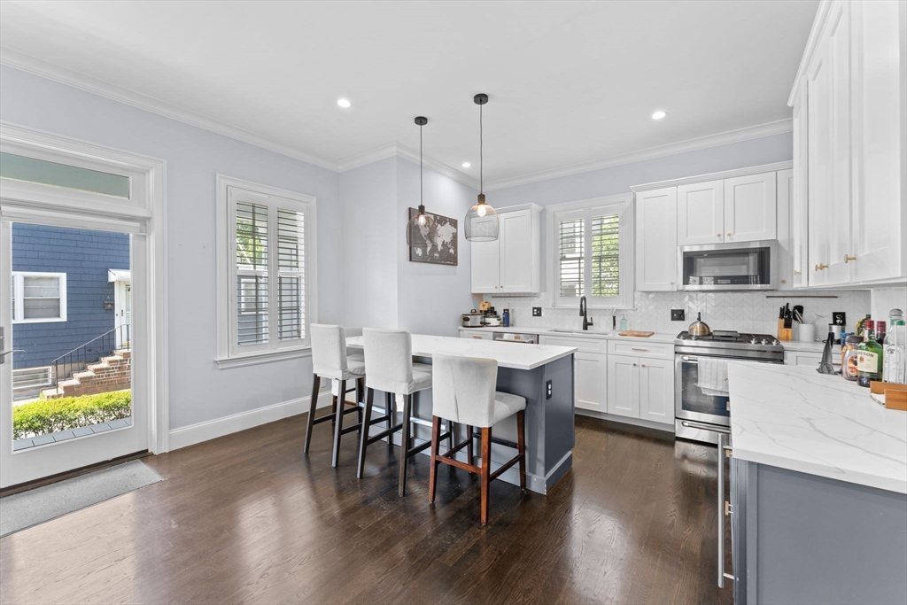3 bed, 2 bath apartment for rent at 23 Chickatawbut St Unit 1, Dorchester — photo 1 of 20