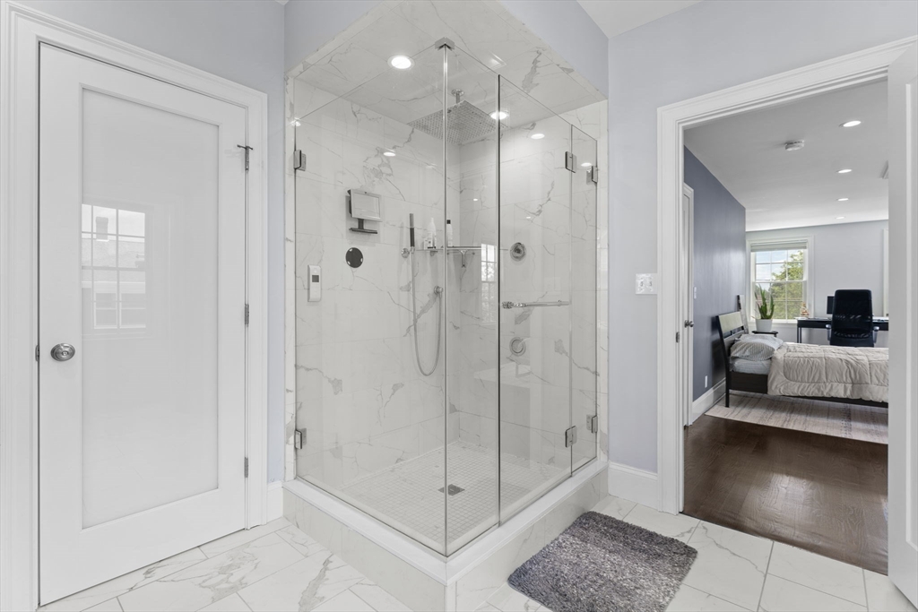 3 bed, 2 bath apartment for rent at 23 Chickatawbut St Unit 1, Dorchester — photo 6 of 20